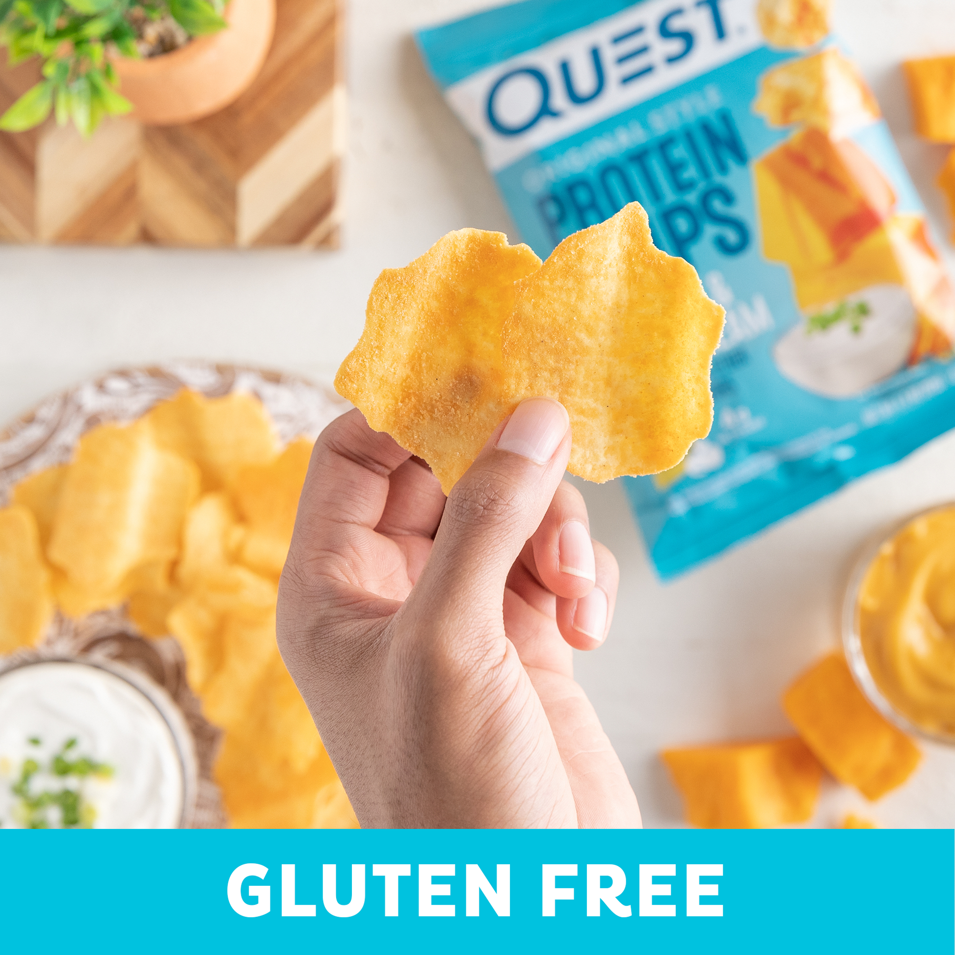 cheddar-and-sour-cream-original-style-protein-chips-v1 qst-000296_cheddar-_-sour-cream-original-style-protein-chips_7.2.png